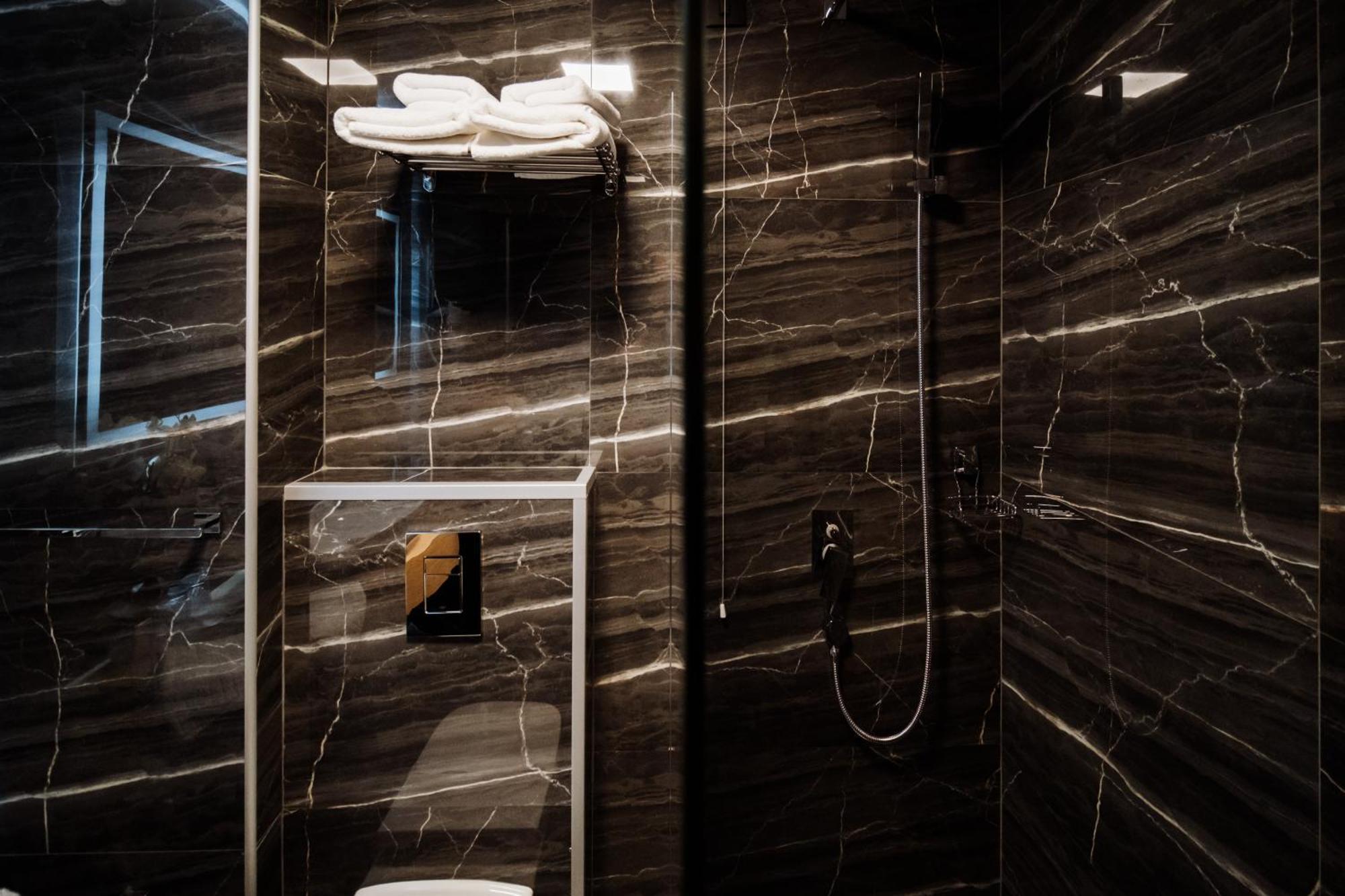 Hotel Barcode Wellness & Spa Sombor Habitación foto